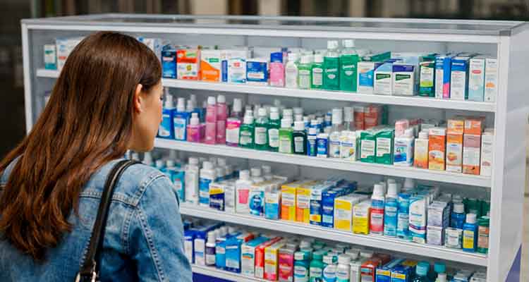 Cómo elegir vitrinas según el tipo de producto que vendes